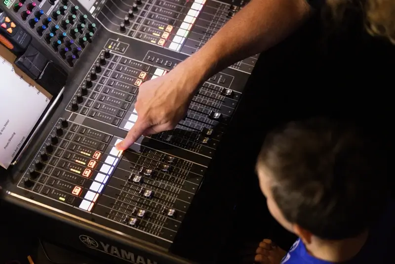 Audio Visual Volunteering - Serve at La Casa de Cristo Scottsdale Arizona Lutheran Church